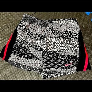 Little girls size 6 Nike shorts